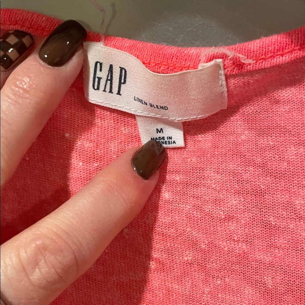 GAP Coral Sleeveless Tank Top - Picture 2 of 4